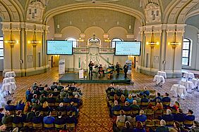 Blick in den Veranstaltungsraum der Französischen Friedrichstadtkirche