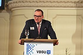 VBGU-Präsident Jens-Peter Lux bei seiner Ansprache
